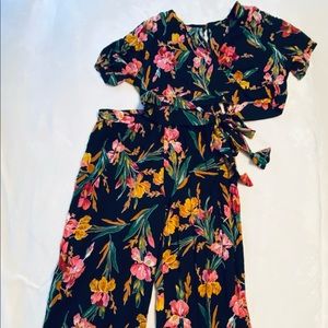 Shein Two Piece Set- Crop Top & Wide Leg Pants